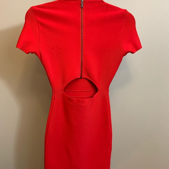 BCBG red dress with neckline - Picture 4 of 4